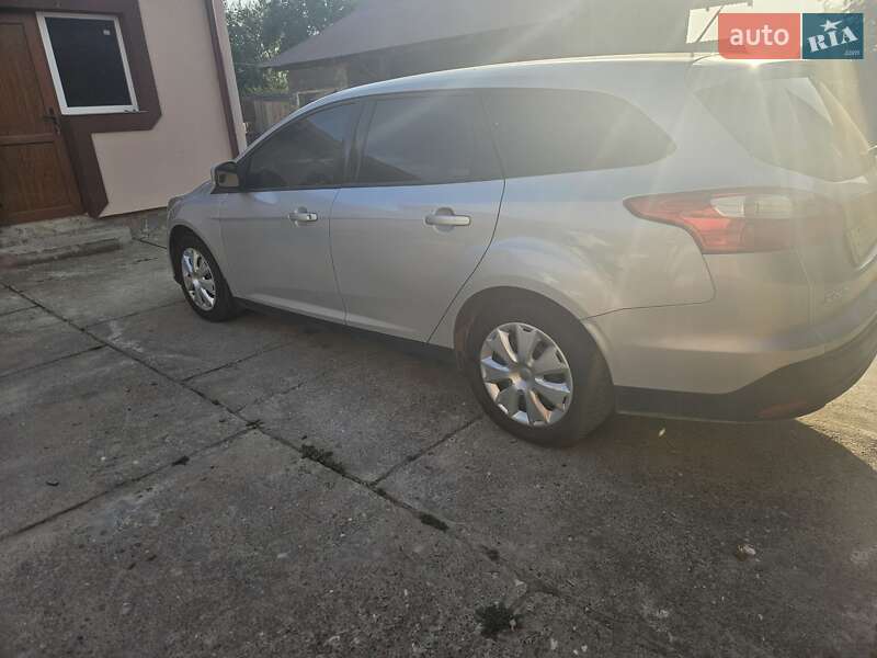 Універсал Ford Focus 2014 в Івано-Франківську фото 2 Універсал Ford Focus 2014 в Івано-Франківську