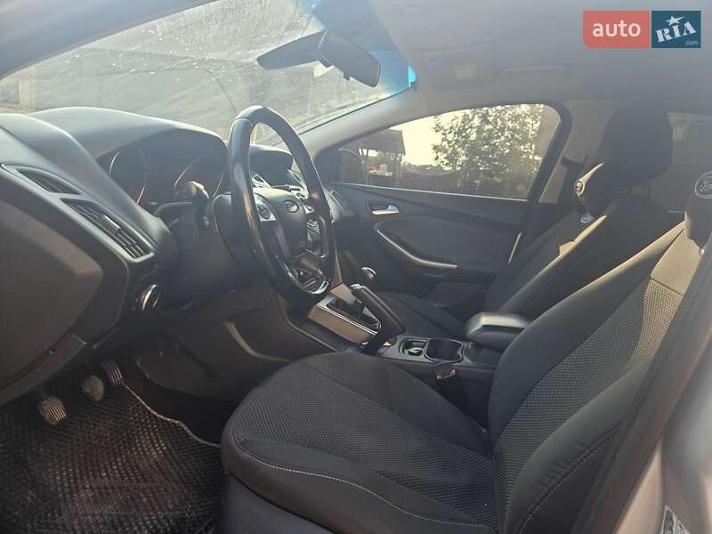 Універсал Ford Focus 2014 в Івано-Франківську фото 12 Універсал Ford Focus 2014 в Івано-Франківську