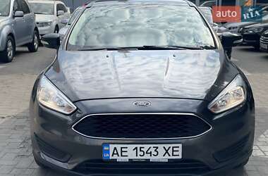 Седан Ford Focus 2015 в 