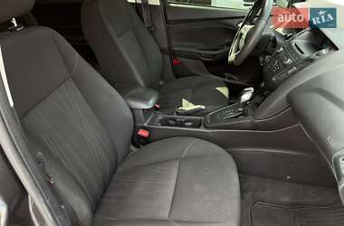 Седан Ford Focus 2015 в 