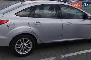 Седан Ford Focus 2017 в 