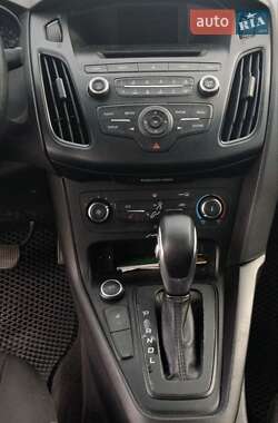 Седан Ford Focus 2017 в 