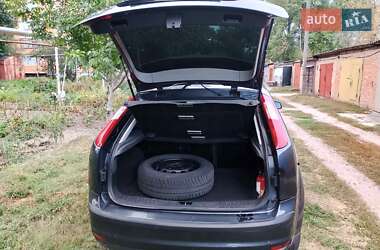 Хэтчбек Ford Focus 2007 в 