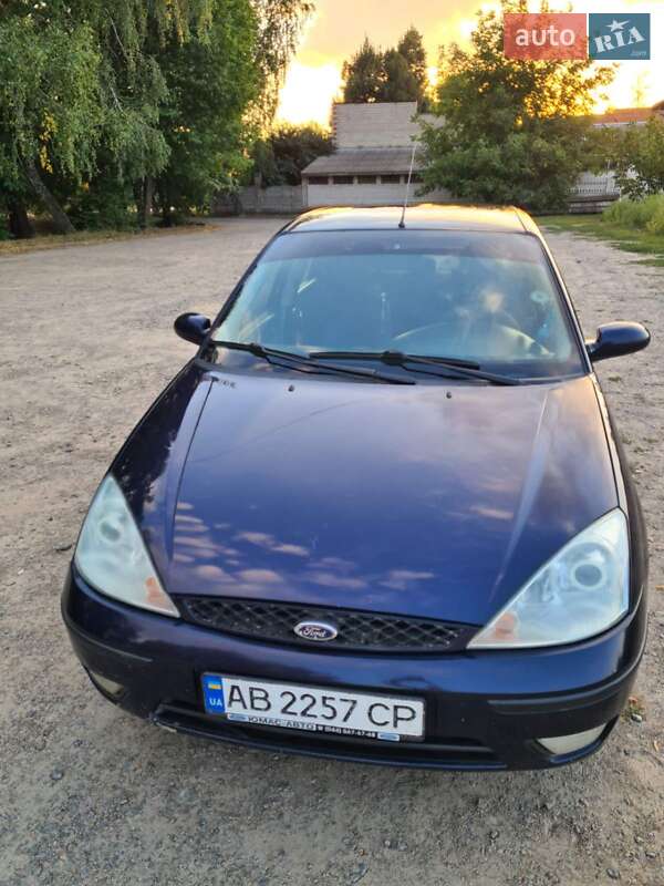 Седан Ford Focus 2002 в 