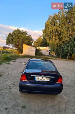 Седан Ford Focus 2002 в 