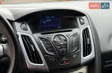 Универсал Ford Focus 2012 в 