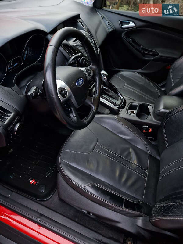 Седан Ford Focus 2013 в Киеве фото 8 Седан Ford Focus 2013 в Киеве