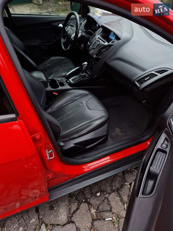Седан Ford Focus 2013 в Киеве фото 14 Седан Ford Focus 2013 в Киеве