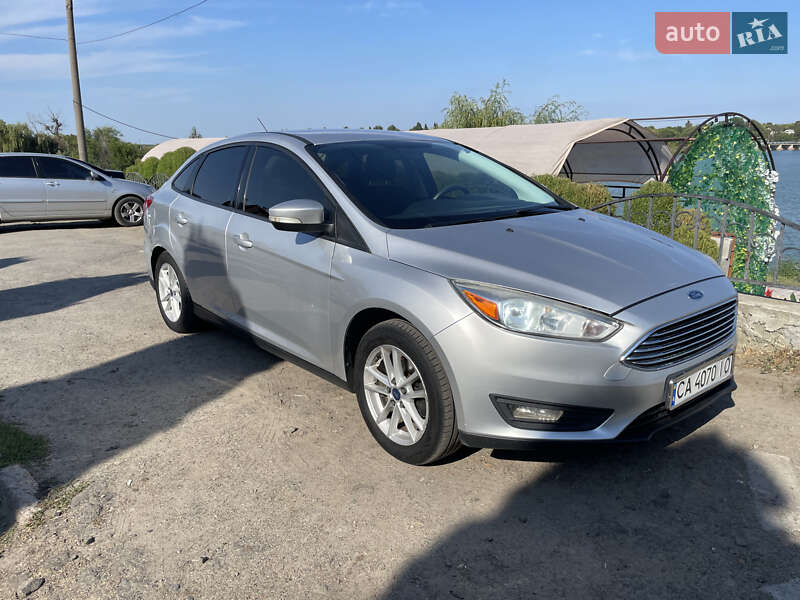 Седан Ford Focus 2015 в Черкасах
