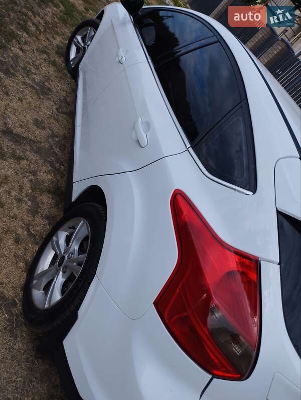 Хетчбек Ford Focus 2013 в Дніпрі
