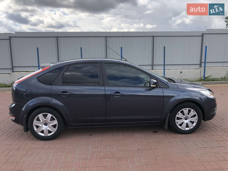 Хэтчбек Ford Focus 2010 в Полтаве фото 6 Хэтчбек Ford Focus 2010 в Полтаве