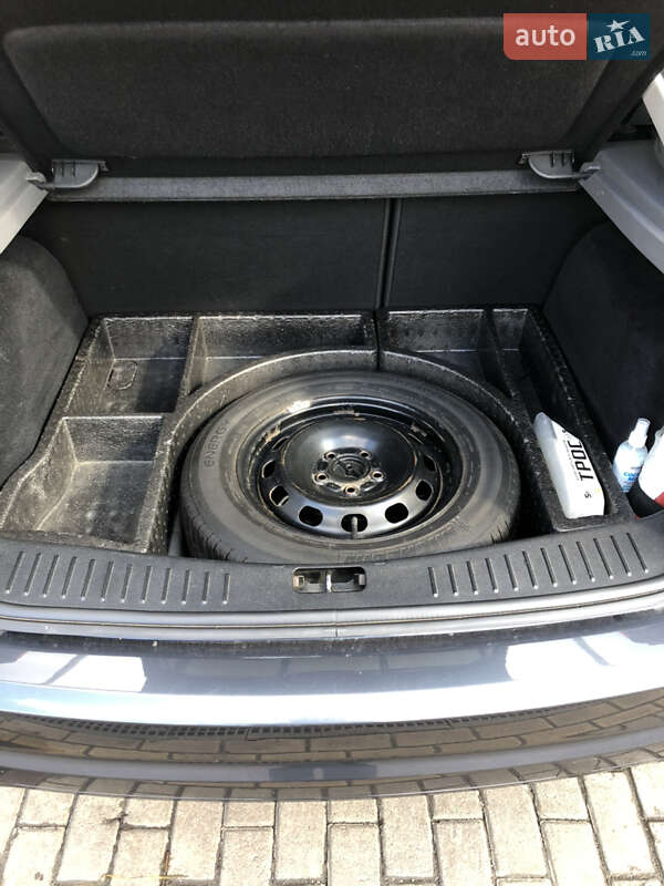 Хэтчбек Ford Focus 2010 в Полтаве фото 33 Хэтчбек Ford Focus 2010 в Полтаве