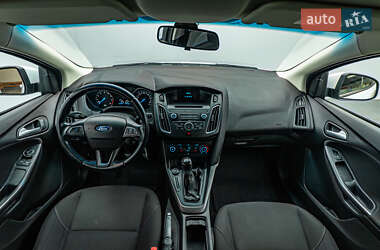 Хетчбек Ford Focus 2016 в 