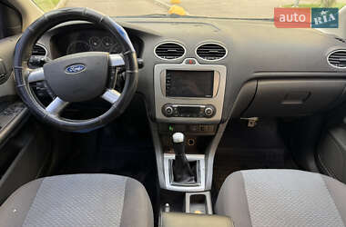Хэтчбек Ford Focus 2007 в 