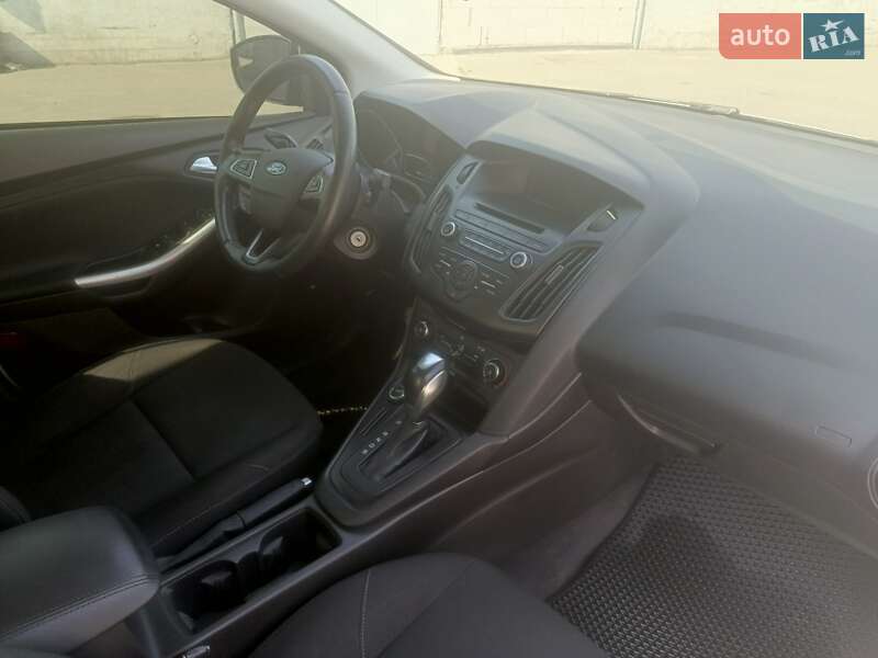 Седан Ford Focus 2015 в Черкассах