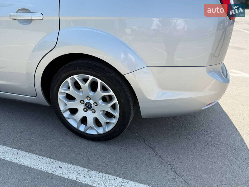 Універсал Ford Focus 2009 в Івано-Франківську фото 6 Універсал Ford Focus 2009 в Івано-Франківську