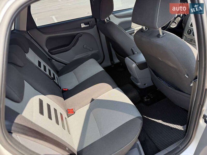 Універсал Ford Focus 2009 в Івано-Франківську фото 21 Універсал Ford Focus 2009 в Івано-Франківську