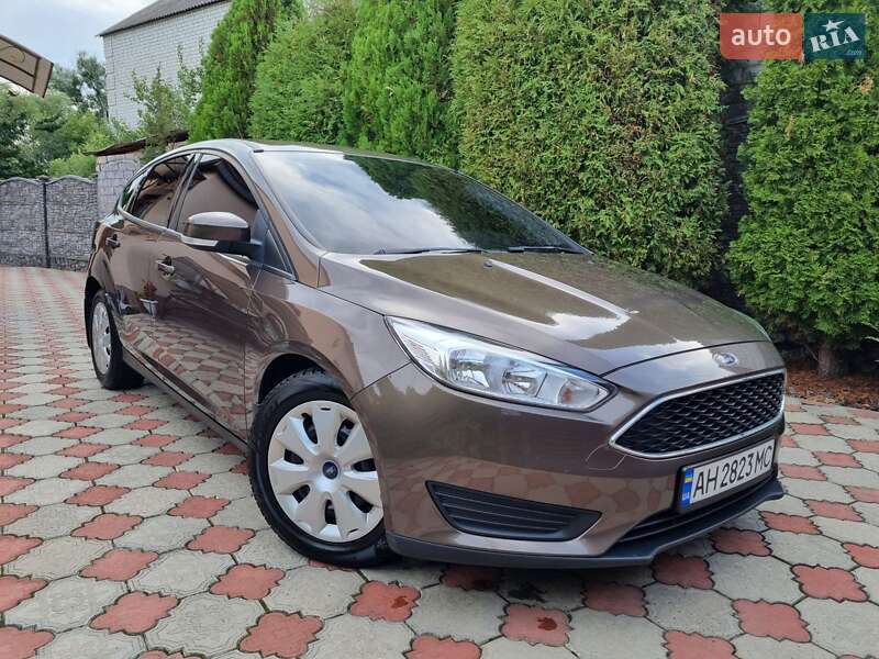 Хэтчбек Ford Focus 2016 в 