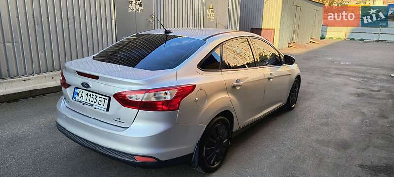 Седан Ford Focus 2013 в Киеве