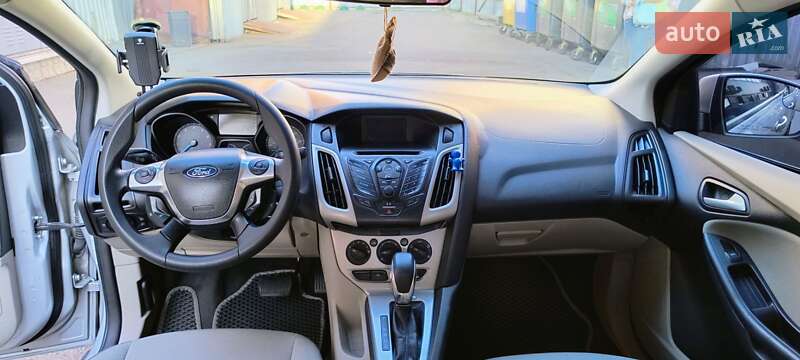 Седан Ford Focus 2013 в Киеве