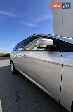 Универсал Ford Focus 2014 в 