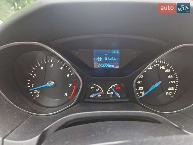 Седан Ford Focus 2013 в Киеве фото 3 Седан Ford Focus 2013 в Киеве