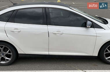 Седан Ford Focus 2012 в 