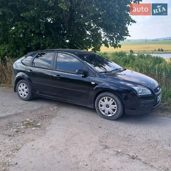 Хетчбек Ford Focus 2006 в Тлумачі