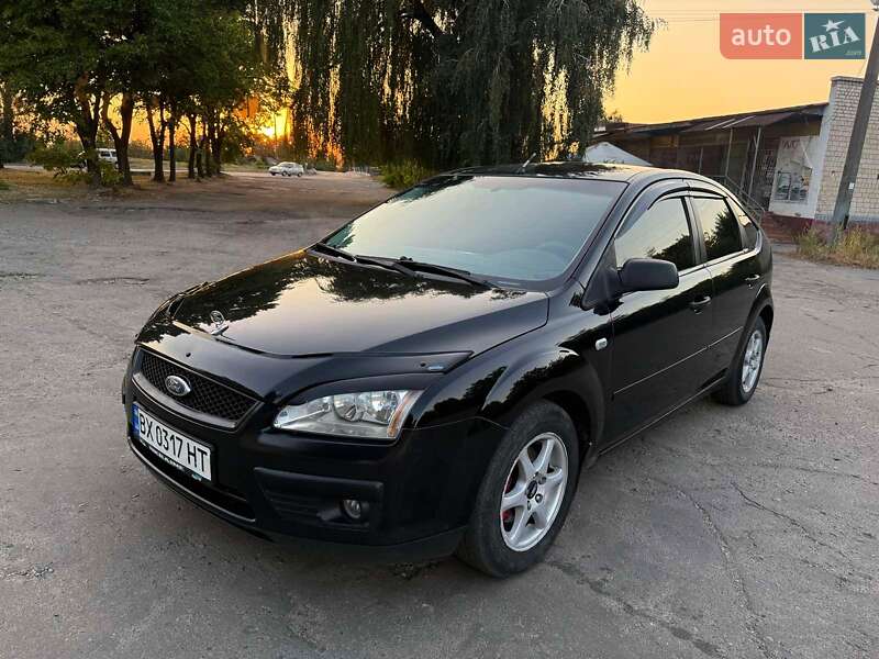 Хэтчбек Ford Focus 2007 в 