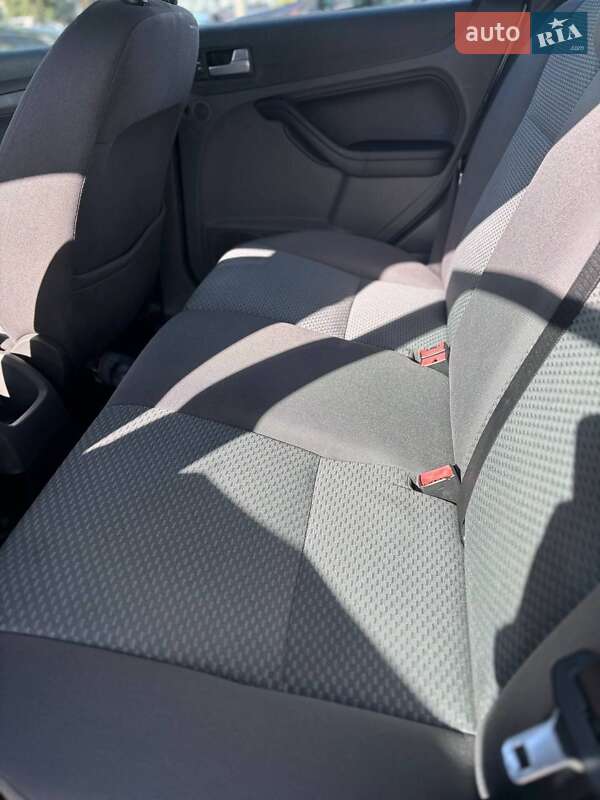 Универсал Ford Focus 2005 в Днепре фото 7 Универсал Ford Focus 2005 в Днепре