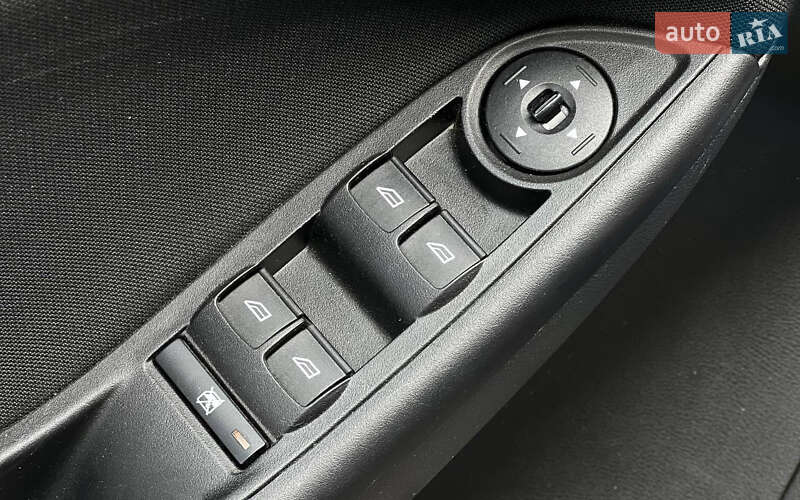Седан Ford Focus 2018 в Ивано-Франковске фото 10 Седан Ford Focus 2018 в Ивано-Франковске