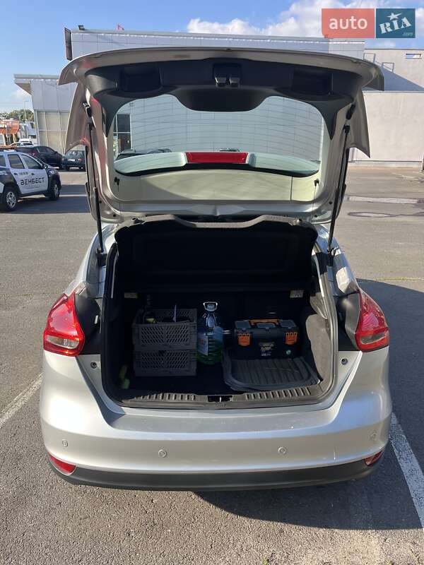 Хэтчбек Ford Focus 2016 в Львове фото 17 Хэтчбек Ford Focus 2016 в Львове