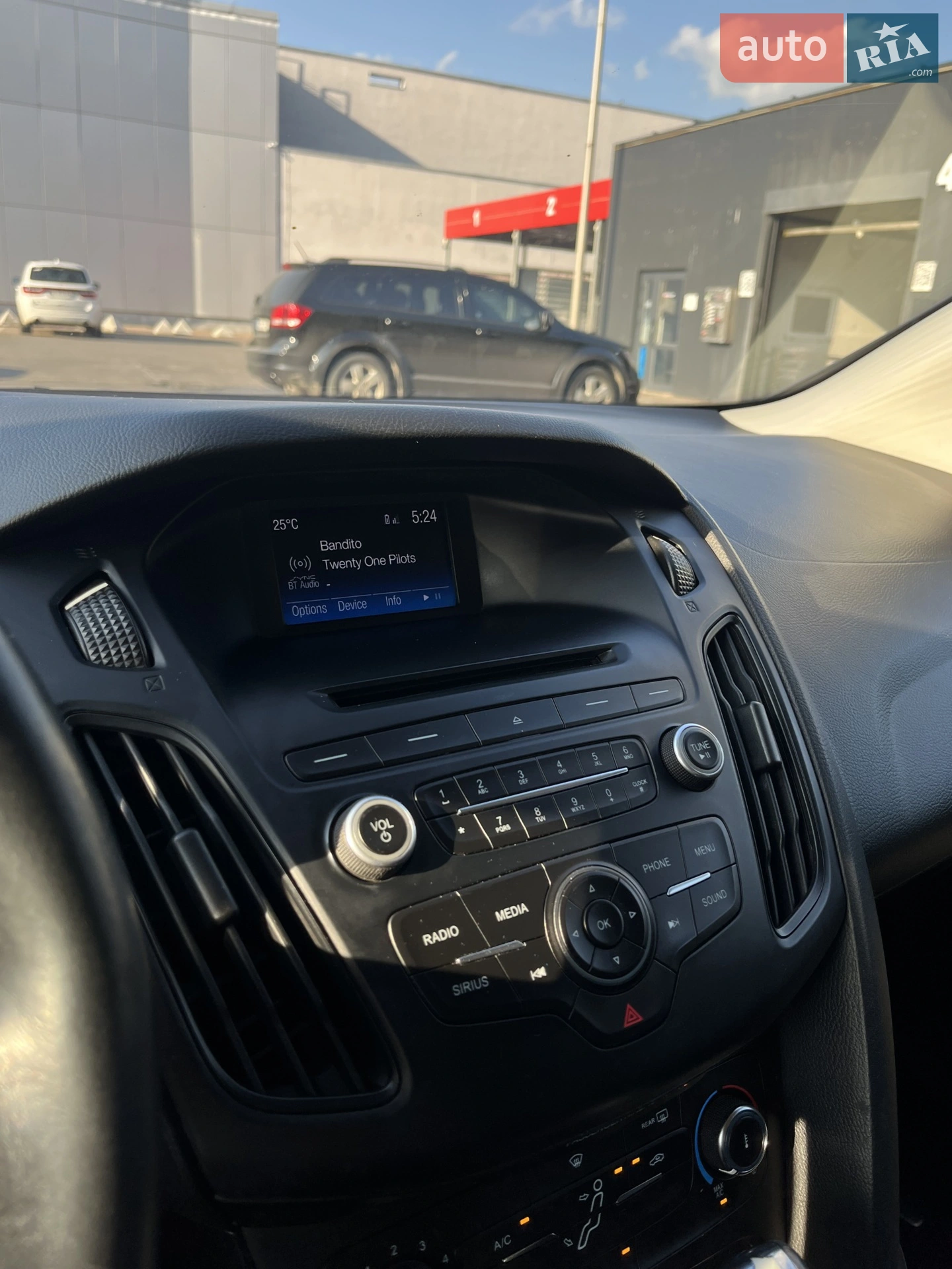 2016 Ford Focus - мініатюра 28