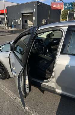 Хэтчбек Ford Focus 2016 в 