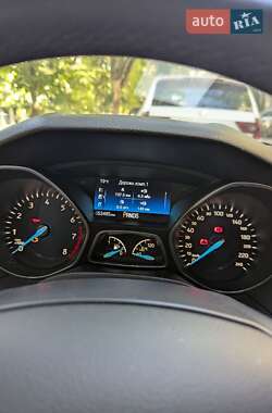 Хэтчбек Ford Focus 2016 в 