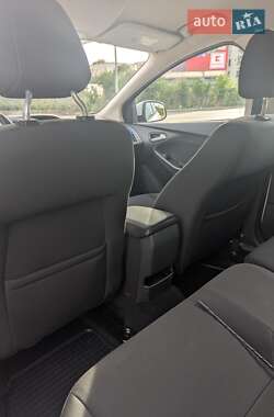 Хэтчбек Ford Focus 2016 в 