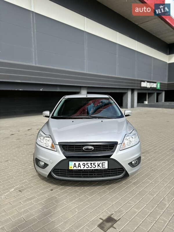 Хэтчбек Ford Focus 2010 в Киеве фото 11 Хэтчбек Ford Focus 2010 в Киеве