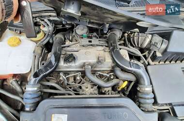 Хэтчбек Ford Focus 2004 в Львове