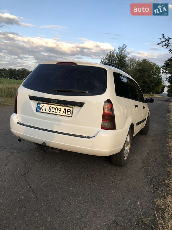 Универсал Ford Focus 2003 в Корсуне-Шевченковском фото 7 Универсал Ford Focus 2003 в Корсуне-Шевченковском