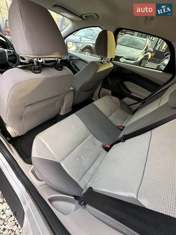 Седан Ford Focus 2012 в Ивано-Франковске