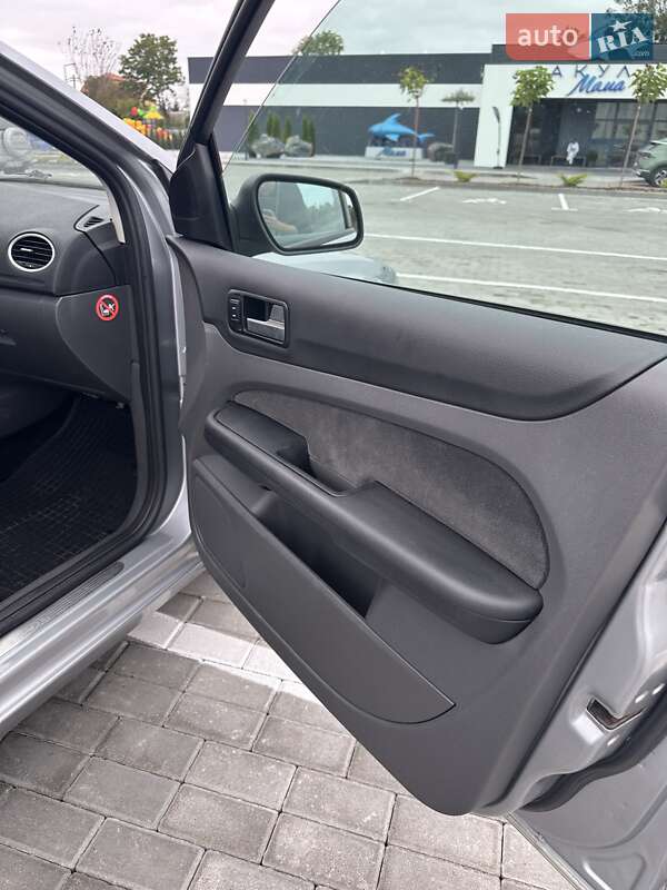 Седан Ford Focus 2005 в Шептицькому фото 17 Седан Ford Focus 2005 в Шептицькому
