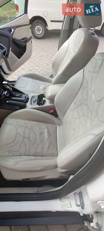 Хэтчбек Ford Focus 2014 в Луцке