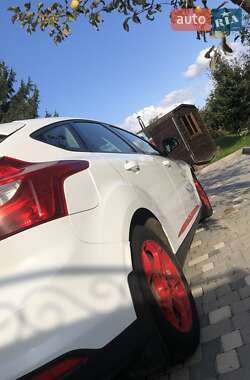 Хэтчбек Ford Focus 2012 в Овруче