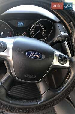Хэтчбек Ford Focus 2012 в Овруче