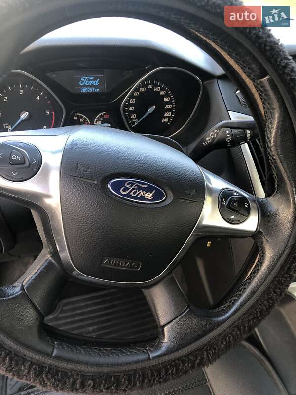 Хэтчбек Ford Focus 2012 в Овруче