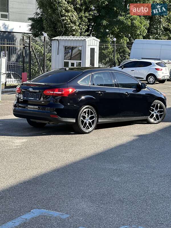 Седан Ford Focus 2018 в Киеве