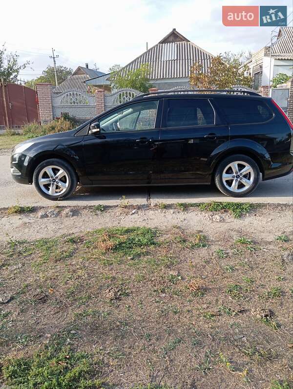 Универсал Ford Focus 2008 в Вознесенске