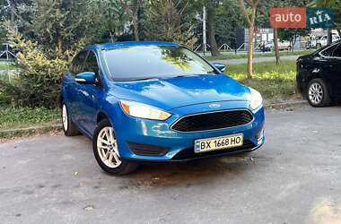 Хэтчбек Ford Focus 2015 в 