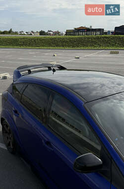 Хэтчбек Ford Focus 2013 в 