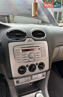 Хетчбек Ford Focus 2008 в 